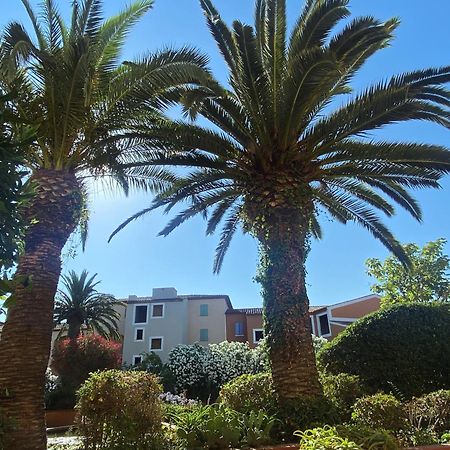 2 Bedrooms, 15 Min Walk To Beach, Ac, Pool & Fiber Internet In A Quiet, Private Gated Domain 5Kms To St Tropez Cogolin Bagian luar foto