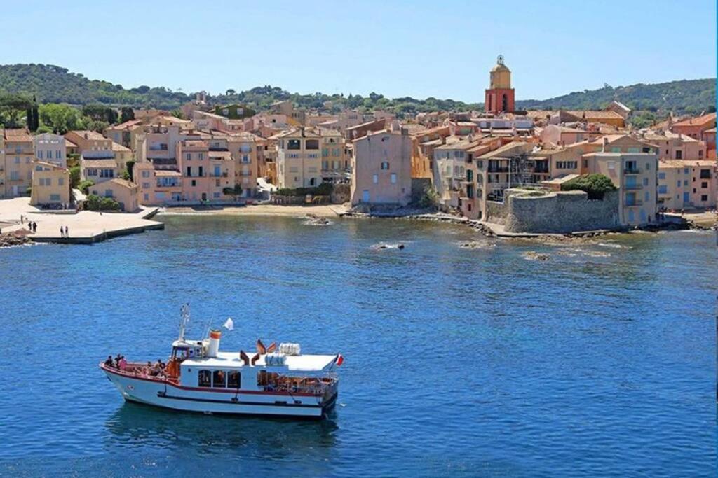 2 Bedrooms, 15 Min Walk To Beach, Ac, Pool & Fiber Internet In A Quiet, Private Gated Domain 5Kms To St Tropez Cogolin Bagian luar foto