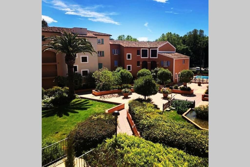 2 Bedrooms, 15 Min Walk To Beach, Ac, Pool & Fiber Internet In A Quiet, Private Gated Domain 5Kms To St Tropez Cogolin Bagian luar foto