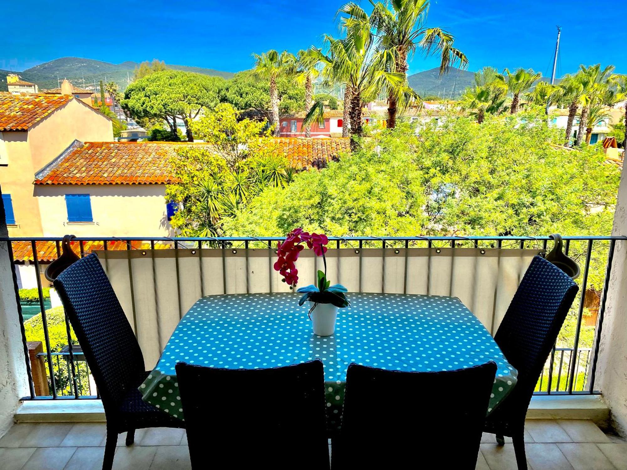 2 Bedrooms, 15 Min Walk To Beach, Ac, Pool & Fiber Internet In A Quiet, Private Gated Domain 5Kms To St Tropez Cogolin Bagian luar foto